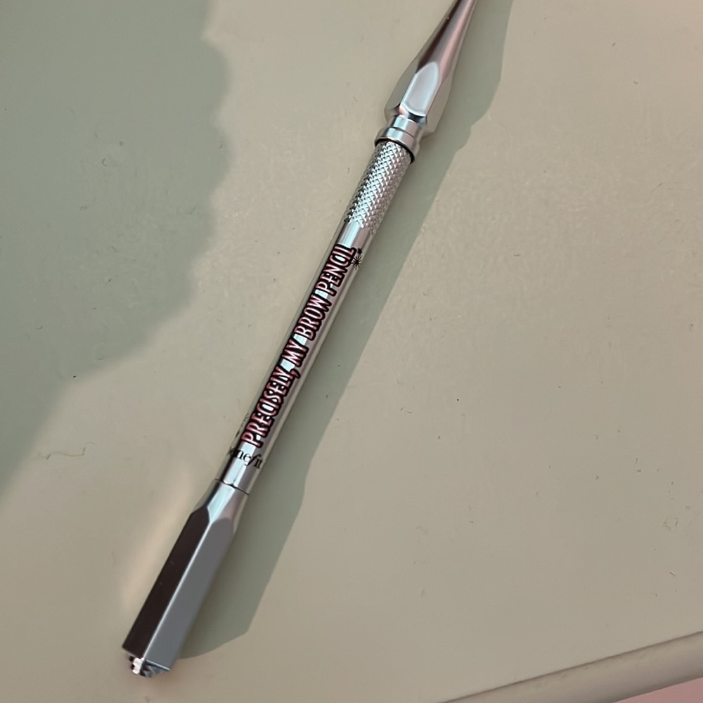 Nib benefit brow pencil - Picture 3 of 3